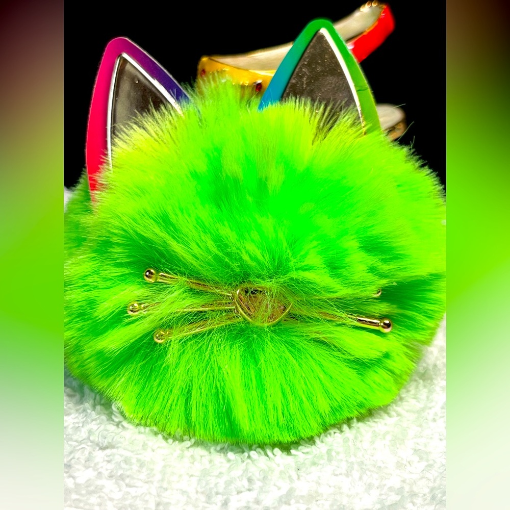 2/20 Y2K neon  Fun fur keychain cat -pet lover